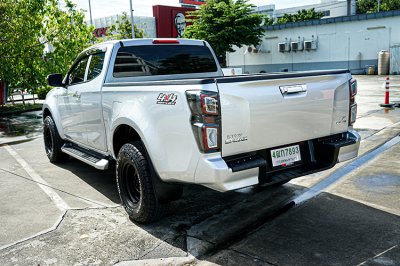 2023 ISUZU D-MAX  V-CROSS SPACECAB 3.0 Ddi Z