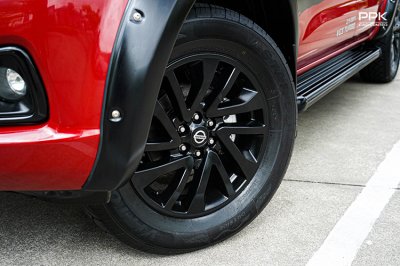 2019 Nissan NP 300 Navara 2.5 Double Cab Calibre E Black Edition Pickup