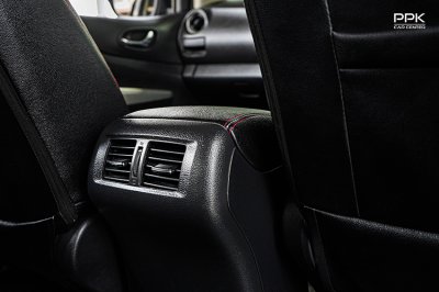 2019 Nissan NP 300 Navara 2.5 Double Cab Calibre E Black Edition Pickup