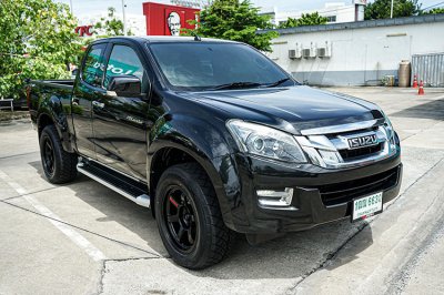 2015 ISUZU D-MAX 2.5 VGS Z HI-LANDER SPACECAB