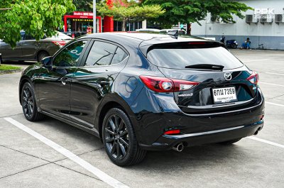 2018 Mazda 3 2.0  S Sports Hatchback