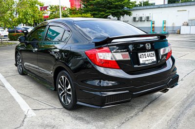 2015 Honda CIVIC 1.8 FB ES