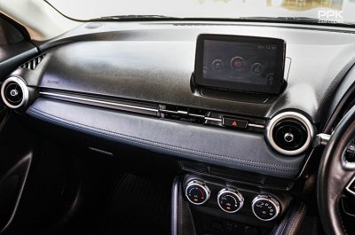 2020 Mazda 2 1.3 S Leather Sedan