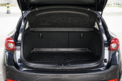 2018 Mazda 3 2.0  S Sports Hatchback