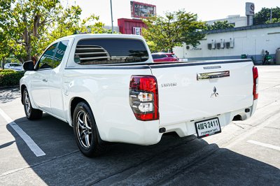 2022 Mitsubishi Triton 2.5 Mega Cab GLX