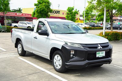 2022 Mitsubishi Triton 2.5 GL Single Cab