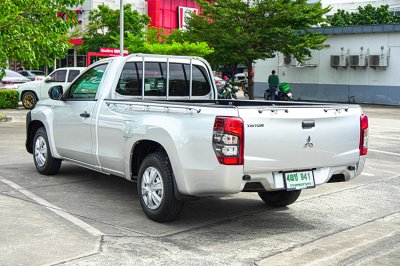 2022 Mitsubishi Triton 2.5 GL Single Cab