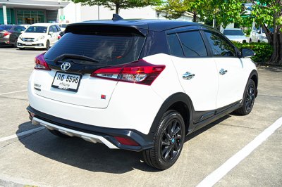 2021 Toyota Yaris 1.2  Sport Premium Black Roof