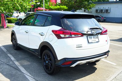 2021 Toyota Yaris 1.2  Sport Premium Black Roof