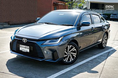 2025 Toyota Yaris Ativ 1.2 Premium Sedan