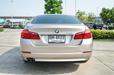 2011 BMW SERIES 5 523i