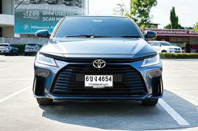 2025 Toyota Yaris Ativ 1.2 Premium Sedan