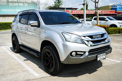2015 Isuzu MU-X 3.0  DVD SUV