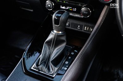 2025 Toyota Yaris Ativ 1.2 Premium Sedan