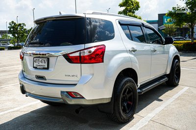 2015 Isuzu MU-X 3.0  DVD SUV
