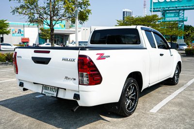 2022 Toyota HILUX REVO 2.4 Smart Cab Z Edition Entry