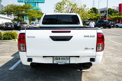 2022 Toyota HILUX REVO 2.4 Smart Cab Z Edition Entry