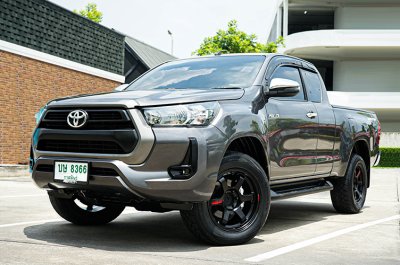 2020 Toyota HILUX REVO 2.4 Smart Cab Prerunner Entry Pickup