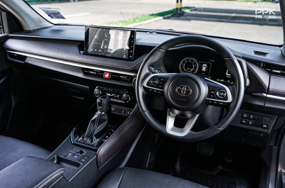 2025 Toyota Yaris Ativ 1.2 Premium Sedan