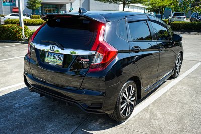 2021 Honda JAZZ 1.5 RS