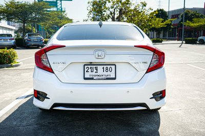 2021 Honda CIVIC 1.8 E