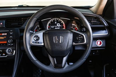 2021 Honda CIVIC 1.8 E