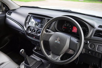 2022 Mitsubishi Triton 2.5 GL Single Cab