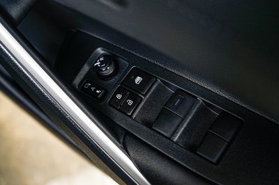 2020 Toyota Corolla Cross 1.8 Hybrid Premium SUV