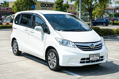 2015 Honda FREED 1.5  EL Wagon