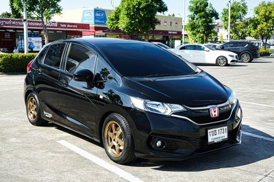 2021 Honda JAZZ 1.5 V+
