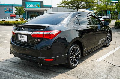 2015 Toyota Corolla Altis 1.8 Esport Sedan