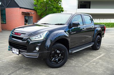 2019 Isuzu D-Max 1.9 Hi-Lander Stealth Z-Prestige Double Cab