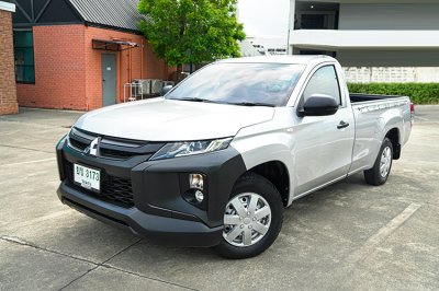 2022 Mitsubishi Triton 2.5 GL Single Cab