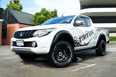 2018 Mitsubishi Triton 2.4 GLS Plus Ltd Mega Cab