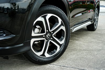 2017 Honda HR-V 1.8 E