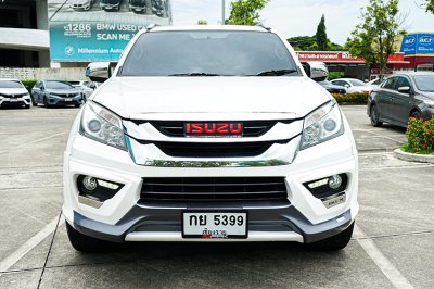 2015 Isuzu MU-X 3.0 DVD Navi