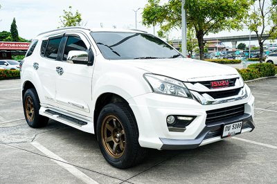 2015 Isuzu MU-X 3.0 DVD Navi