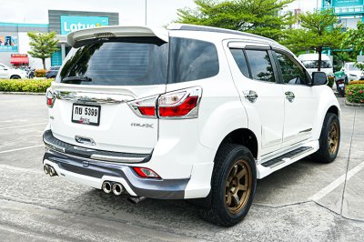 2015 Isuzu MU-X 3.0 DVD Navi