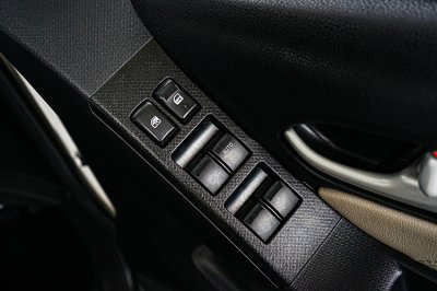 2015 Isuzu MU-X 3.0 DVD Navi