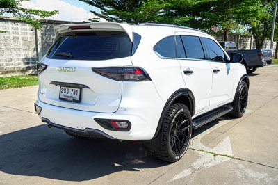 2023 ISUZU MU-X 1.9 ELEGANT