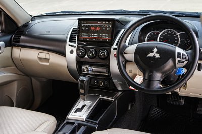2010 Mitsubishi PAJERO SPORT 2.5 GT