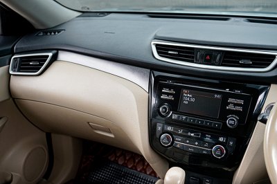 2019 Nissan X-Trail 2.0 (ปี 14-20) E Hybrid
