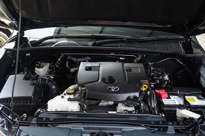 2015 Toyota FORTUNER 2.4 G