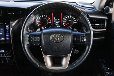 2020 Toyota FORTUNER 2.8 TRD Sportivo SUV