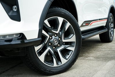 2020 TOYOTA FORTUNER 2.8 LEGENDER 4WD