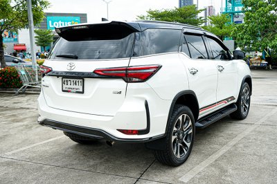 2020 TOYOTA FORTUNER 2.8 LEGENDER 4WD