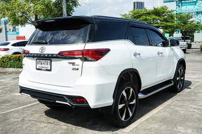 2020 Toyota FORTUNER 2.8 TRD Sportivo SUV