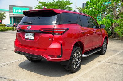 Toyota Fortuner 2.4 G