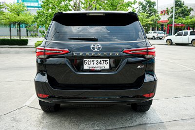 2021 TOYOTA FORTUNER 2.4 V 4WD