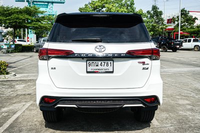 2020 Toyota FORTUNER 2.8 TRD Sportivo SUV